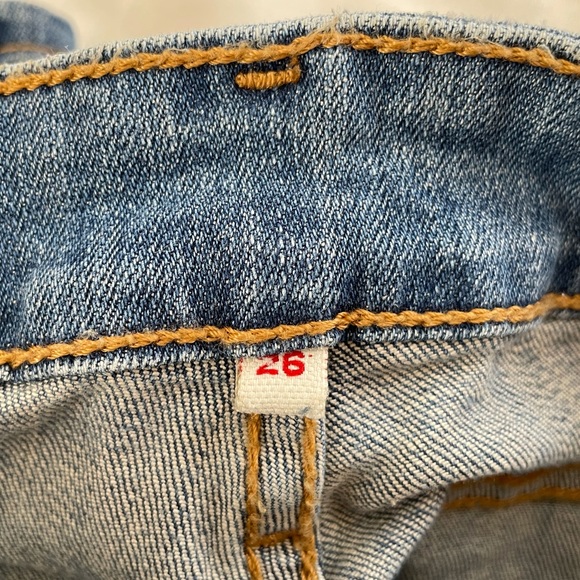 Levi’s High Waisted Flared Leg Jeans - Picture 10 of 16